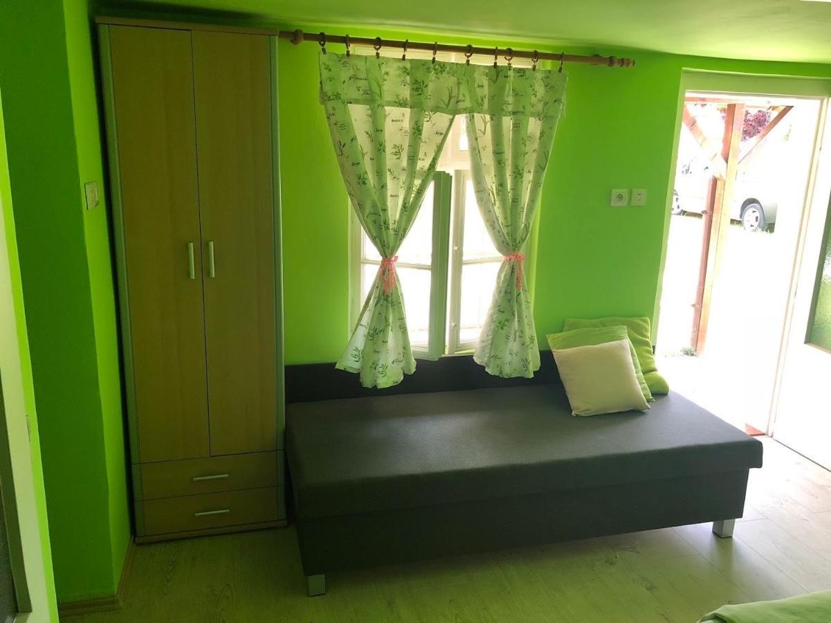 Apartman U Karla Veľký Meder Exterior foto